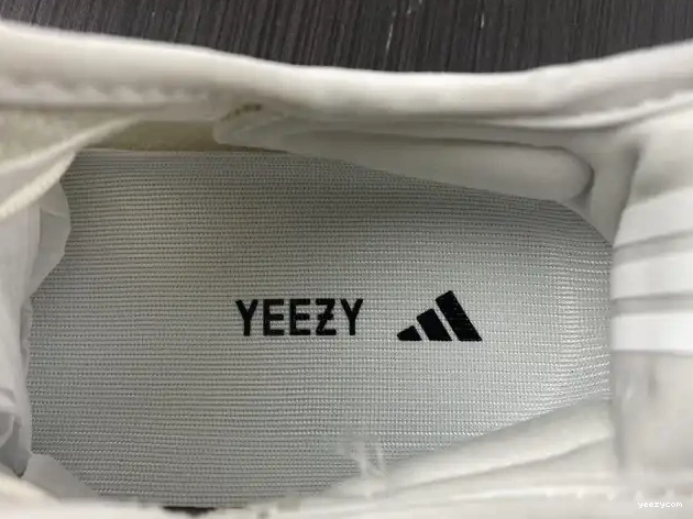 CabBage 350 V2 Adidas HQ6316 Boost Yeezy 0706